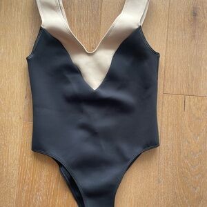 Beautiful Seea Sabina Surf Suit